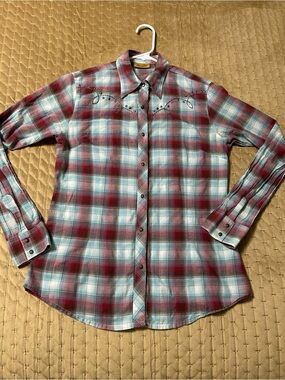 Wrangler Western Style Women’s Button Up Embroidered Shirt Sz S EUC